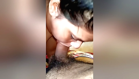 Big boobed girl fucked by a huge cock in a webcam vid