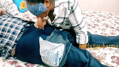 Indian brunette 18+ gets fucked in an outdoor setting