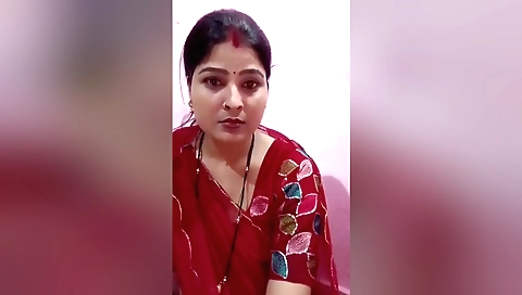 Indian stepsister gets naked in her bedroom and fucks