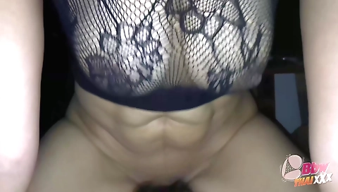 Hot amateur brunette has her pussy fucked by a big dude