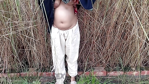 Housewife and driver are having an outdoor sex session