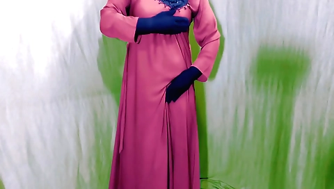 Amateur indian woman in low heels fucks her stepson