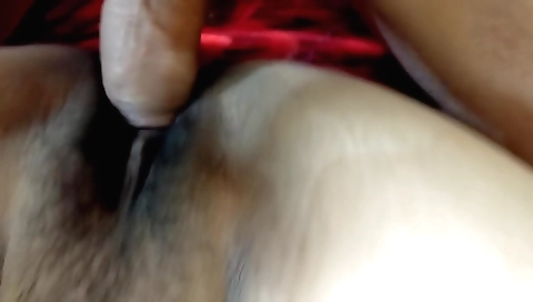 I fuck my hairy pussy in webcam amateur porn video