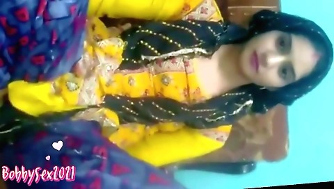 Indian brunette babe got her pussy fucked by her husband