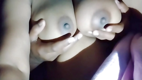 Huge boobs amateur girl gets her butt fucked on webcam