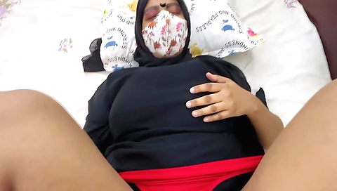 Indian babe with a sexy ass showing off in front of her husband