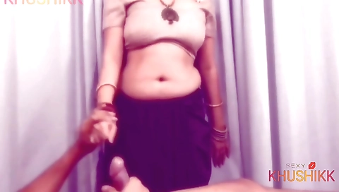 Amateur indian girl with a perfect body has a hot handjob