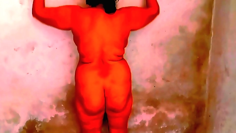 Brunette with natural body enjoys her body to remove water