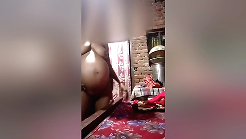 Indian housewife with a sexy ass and vagina in homemade vid