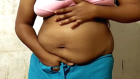 Amateur hot and sexy girl with a nice big round body