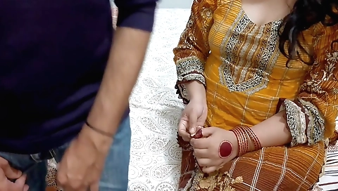 Stepmom with her big boobs gets a creampie in the bedroom