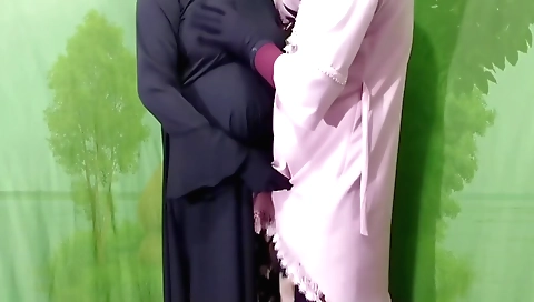 Indian babe with perfect body gets teased on the couch