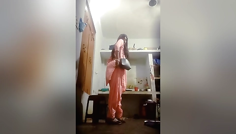 Gorgeous girl fucks her body really hot in hot sex video