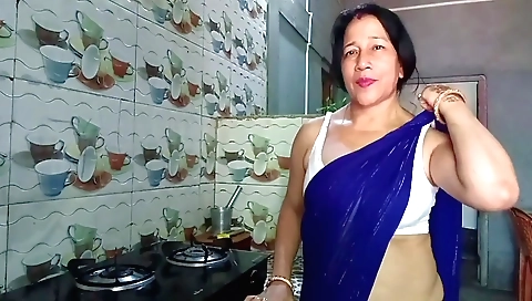 Indian pinki pinki tries anal sex in her sexy saree