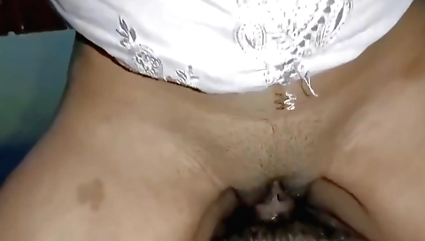 Indian girl rides her boyfriend's pecker in a sensual way