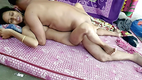 Indian housewife gets a creampie in her tight pussy