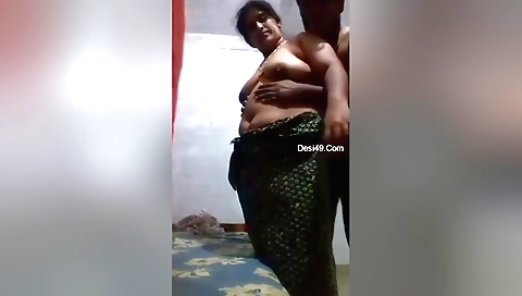 Indian chick is showing off her body in webcam video