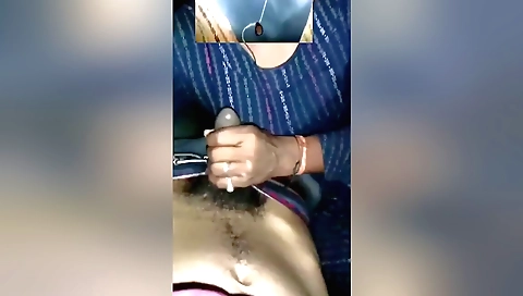 Indian dildo fucking video in a amateur handjob video