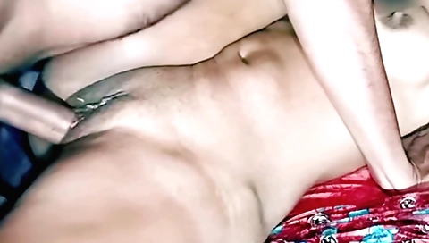 Indian girl enjoys intimate sex with her boyfriend