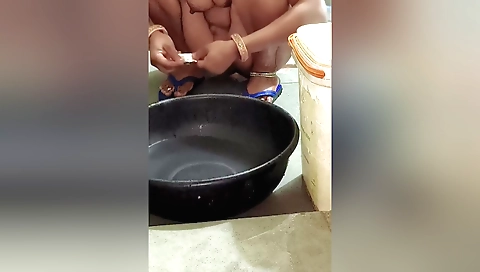 Kavita bhabhi takes balls and sucks them in her ass