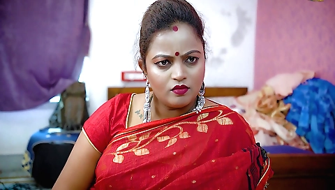 Indian bimbo with a big ass is penetrated by a stepson