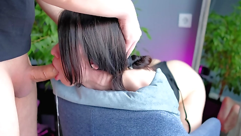 Hot amateur brunette with a nice ass shows off her body