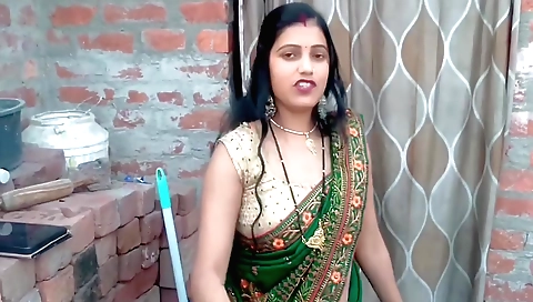 Indian solo video showing a slutty girl with small tits