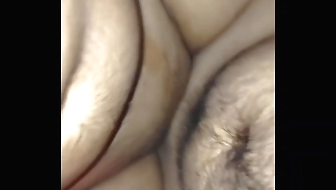 Indian sexpot gets her cunt stretched by a guy's hard penis