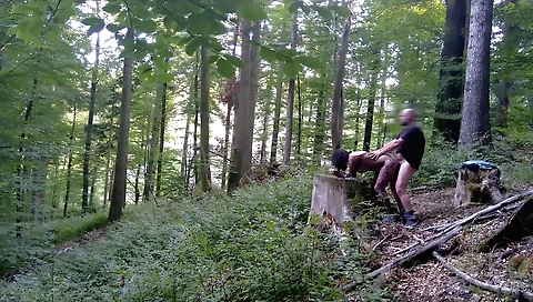 Beautiful pornstar with amazing body doing outdoor porn