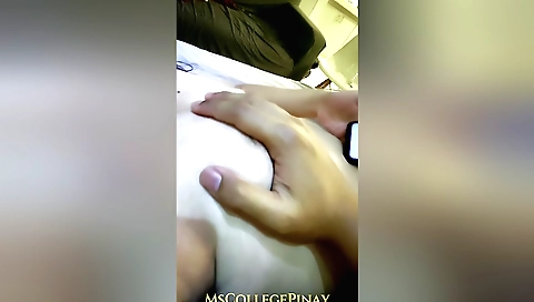 Hot amateur chick shows off her lovely body and tits