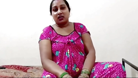 Hot teen 18+ babe gets fucked hard in a huge fucking car