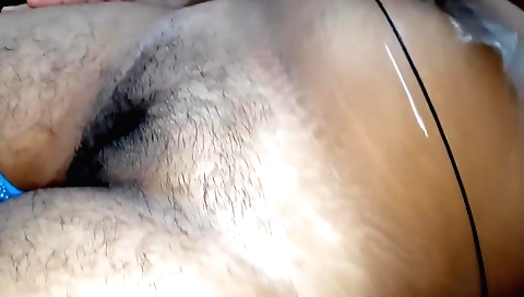 Masseur is going to make a big ass sexy for the woman