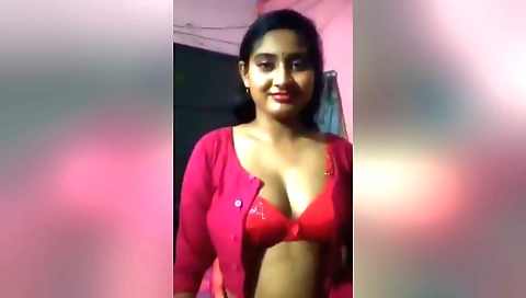 Indian wife fucks her husband in front of the camera