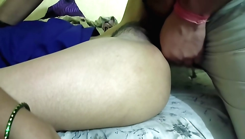 My hairy stepmom and stepdaughter are in threesome