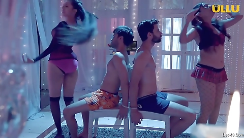 Hot brunette massage parlour girl gets fucked in the bed