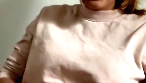 Indian babe with small tits creampie on the washing machine