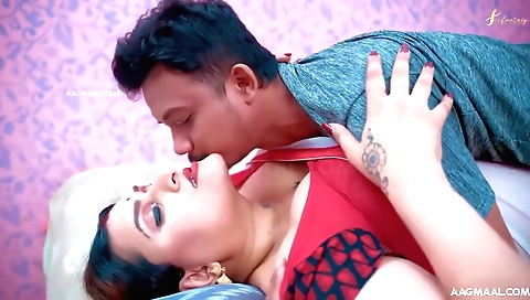 Indian stepmomty gets banged by her big ass stepson