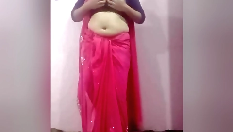 Chubby brunette in amateur hd video with a huge ass