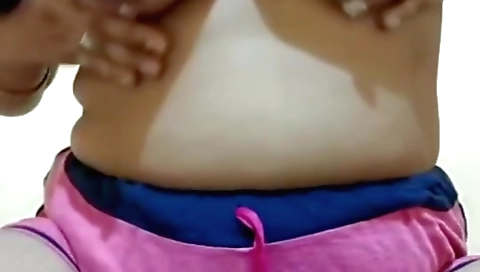 Big boobs pornstar in amazing solo video porn clip