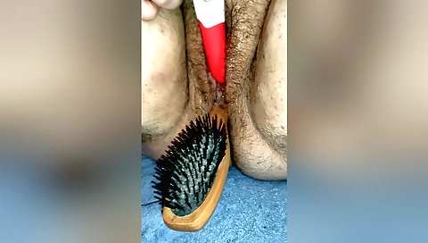 Indian hairy pussy solo masturbation with hairbrush
