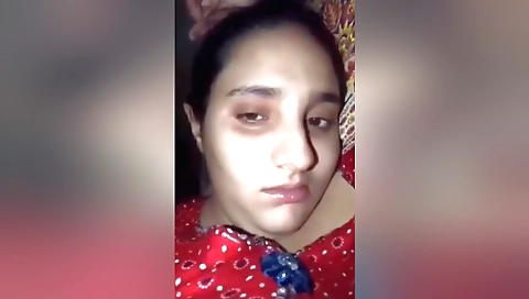 Chubby brunette amateur video show with me showing my ass