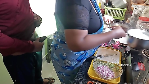 Big boobs indian babe jerking off in her home kitchen