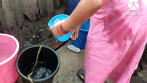 Very naked and naked Anita Yadav taking bath in her bikini